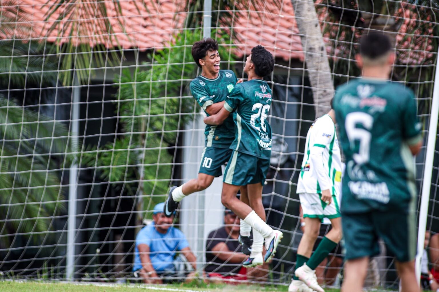 Floresta vence o Bom de Bola e garante vaga na semifinal da Copa Seromo Sub-17