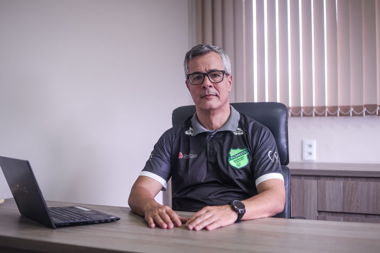 Floresta renova contrato com Léo Franco para a temporada 2027